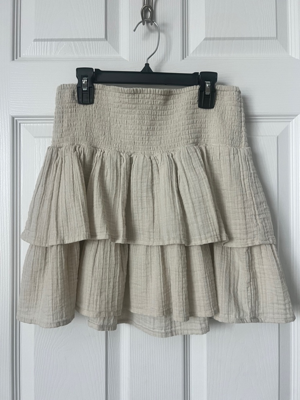 Universal Thread Cream Tiered Mini Skirt with Smocked Waist